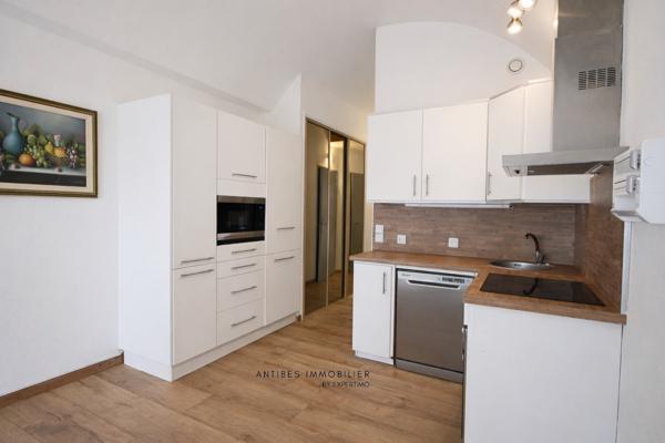 Antibes (06600) Antibes 2 pièces rez de jardin 42 m2 parking piscines tennis gardien