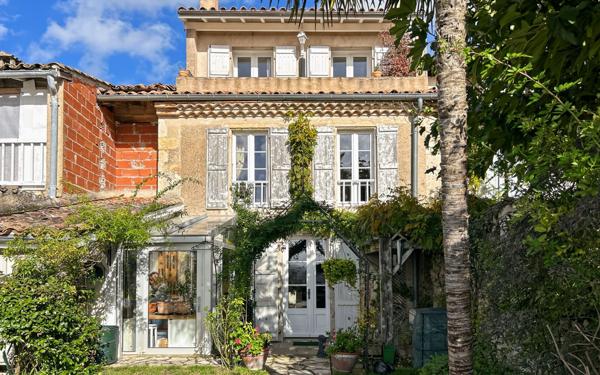 Maison à vendre    5 pièces •  Lectoure