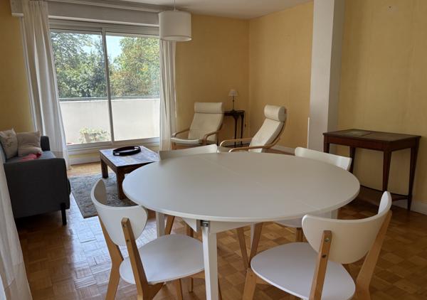 APPARTEMENT T4 MEUBLE / REF : 1584
