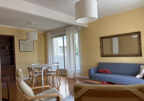 APPARTEMENT T4 MEUBLE / REF : 1584