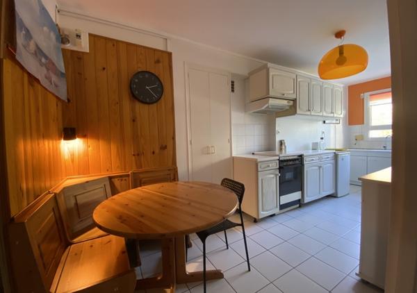 APPARTEMENT T4 MEUBLE / REF : 1584