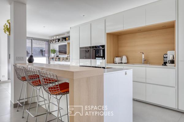 Triplex au design contemporain avec terrasse et vue