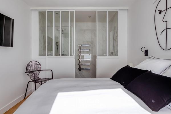 Triplex au design contemporain avec terrasse et vue