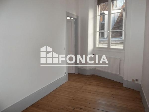 Location Appartement 3 pièces 69.95 m² - 19 rue Pasteur Besançon 25000