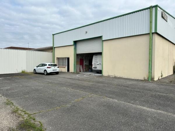Local d'activité Montauban 4 pièce(s) 340 m2