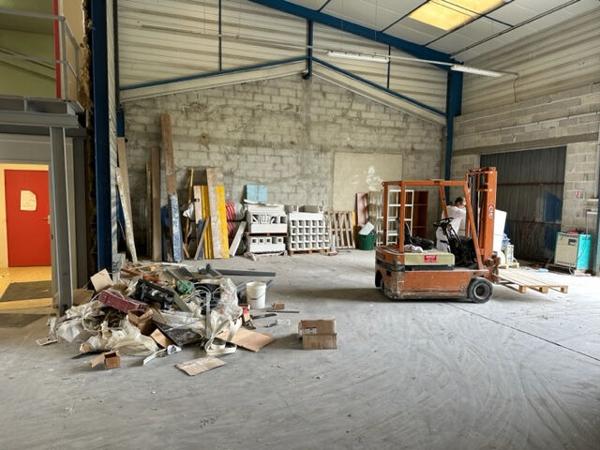 Local d'activité Montauban 4 pièce(s) 340 m2