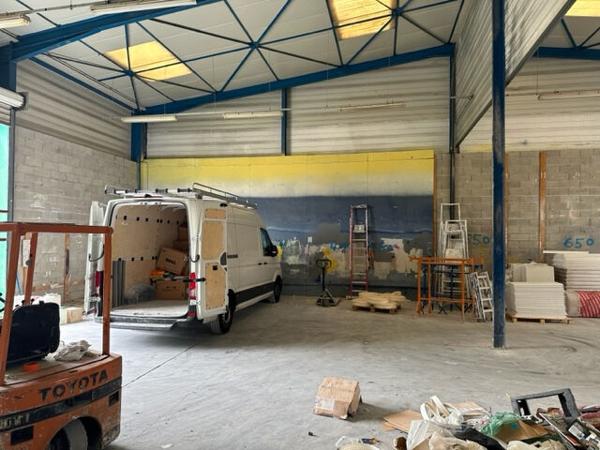 Local d'activité Montauban 4 pièce(s) 340 m2