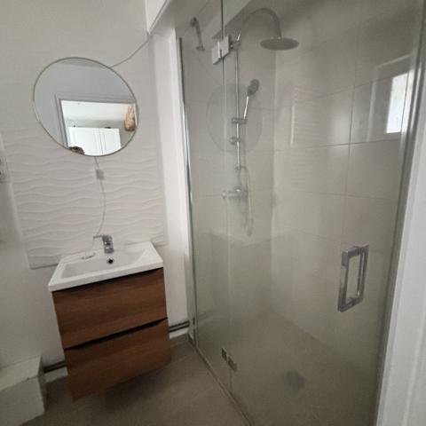 STUDIO LIBRE A VENDRE