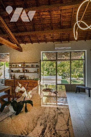 Coup de cœur  pour cette magnifique maison  idéalement située
