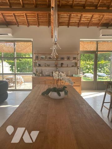 Coup de cœur  pour cette magnifique maison  idéalement située
