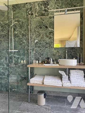 Coup de cœur  pour cette magnifique maison  idéalement située
