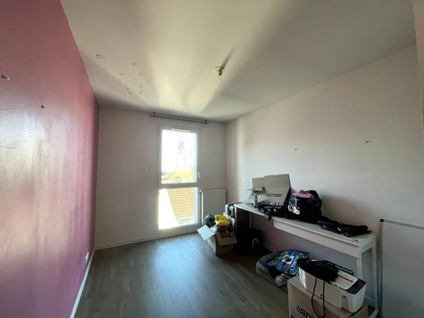 Appartement 4 pièces 78 m2 à Romainville