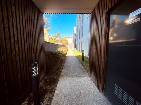 Appartement 4 pièces 78 m2 à Romainville