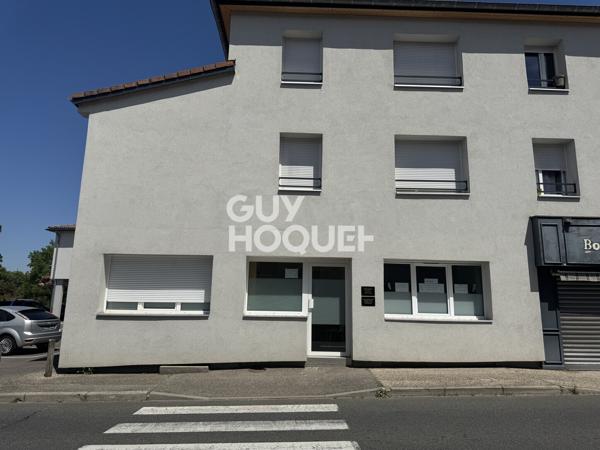 Bureau 19 m² à Louer à Nivolas - vermelle