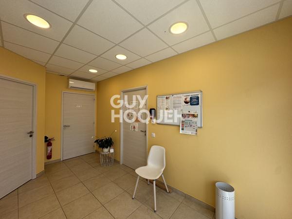 Bureau 19 m² à Louer à Nivolas - vermelle
