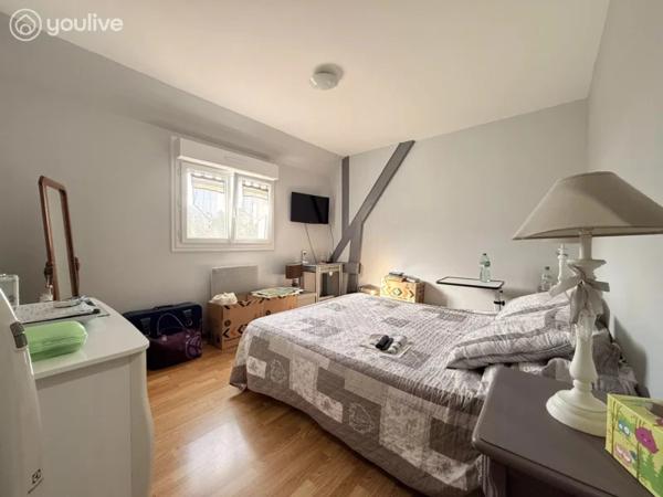 4 CHAMBRES, UN JARDIN NOURRICIER ET LE LAC À PIED : LA VIE DE FAMILLE IDÉALE