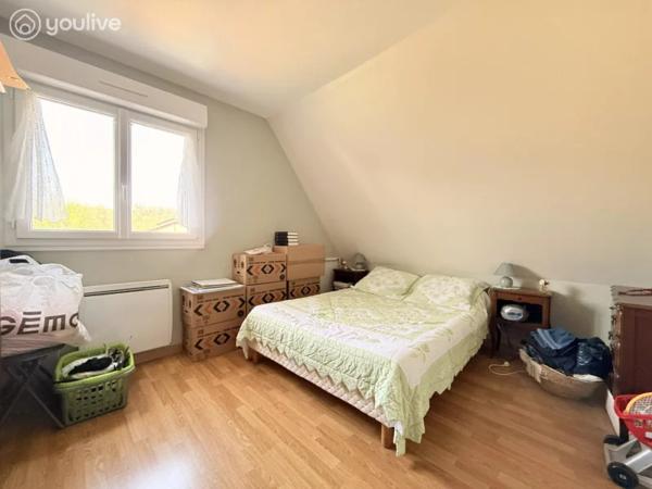 4 CHAMBRES, UN JARDIN NOURRICIER ET LE LAC À PIED : LA VIE DE FAMILLE IDÉALE