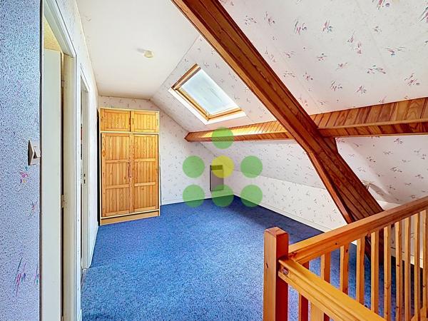 Maison
         5 pièces
        - 126 m² Exclusivité 299 000 € *