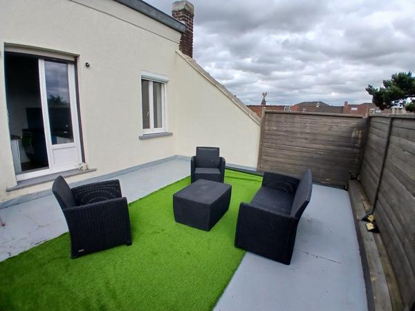 Appartement
         3 pièces
        - 82 m² 159 000 € *