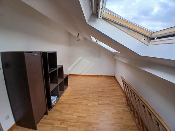 Appartement
         3 pièces
        - 82 m² 159 000 € *