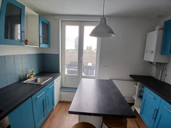 Appartement
         3 pièces
        - 82 m² 159 000 € *