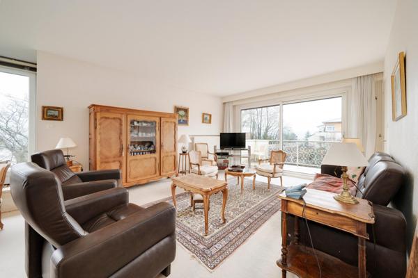 Quartier cure d'air : Maison de 195m2, 4 chambres avec garage et sous-sol