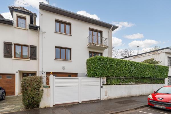 Quartier cure d'air : Maison de 195m2, 4 chambres avec garage et sous-sol