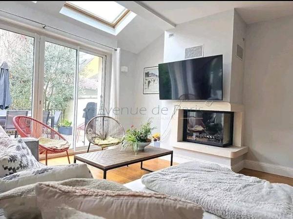 Suresnes proche marché Caron