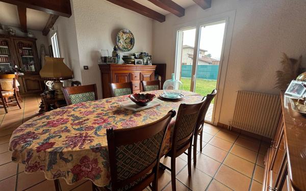 Maison à vendre    5 pièces • 160 m2 Mérignac