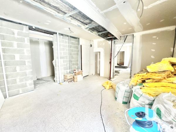 Immeuble à vendre 478 m² Bram