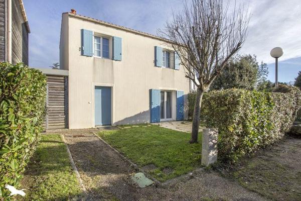 Maison 244 990 € Port-des-Barques 4 p 79 m² DPE D