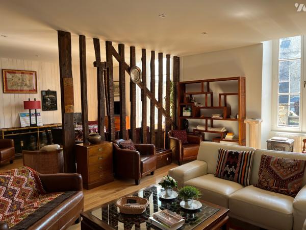 DINAN - Centre historique - Bel appartement rénové de 2 chambres