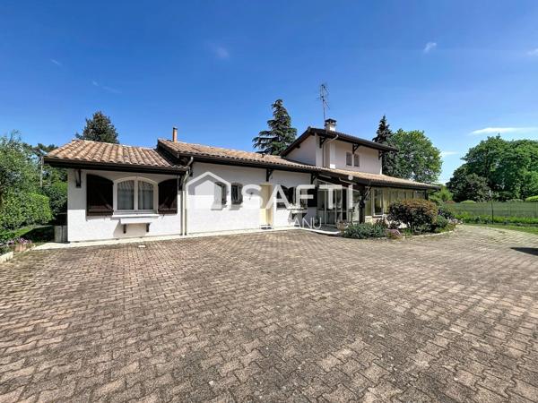 Maison familiale avec piscine à Blanquefort