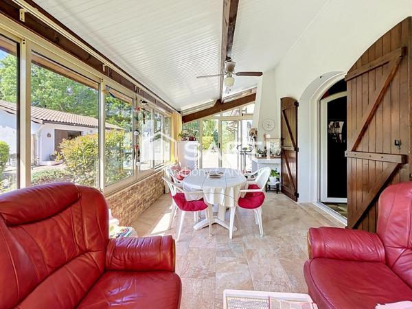 Maison familiale avec piscine à Blanquefort