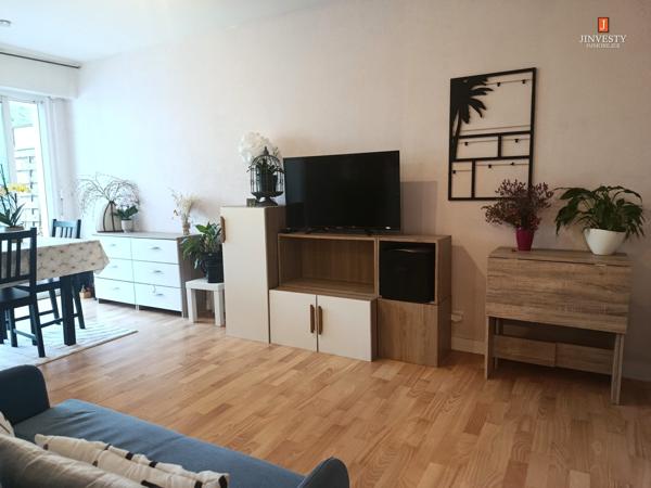 APPARTEMENT AVEC BALCON ET GARAGE - HENNEBONT COEUR DE VILLE