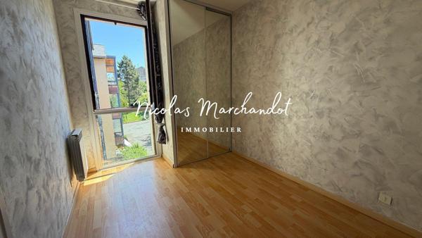 T3 63m2 lumineux avec loggia et parking
