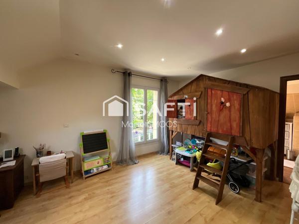 Grande maison familiale, lumineuse, proche des commodités, carte scolaire de Saint Germain en Laye