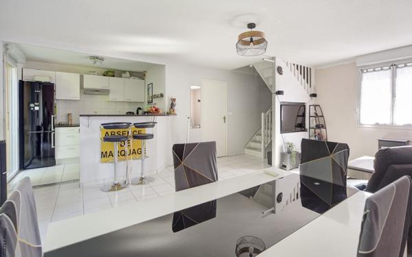 Maison à vendre    4 pièces • 84,69 m2 Fonbeauzard