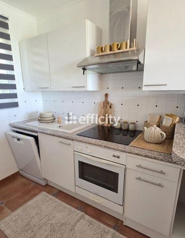 Appartement
         2 pièces
        - 37 m² 299 500 € *