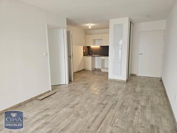 Appartement à louer 2 pièces 42m² Nîmes (30000)