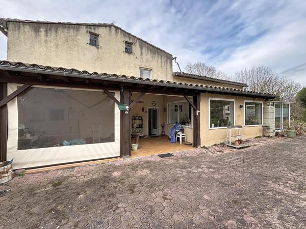 Maison de village 155 m² – Jardin 575 m² – Fort potentiel – Les Casses (11320)