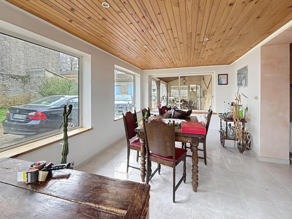 Maison de village 155 m² – Jardin 575 m² – Fort potentiel – Les Casses (11320)