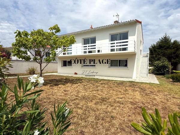 VAUX SUR MER PROCHE PONTAILLAC - MAISON 4 CHAMBRES GARAGE TERRAIN AU PRIX DE 699 000 € FAI