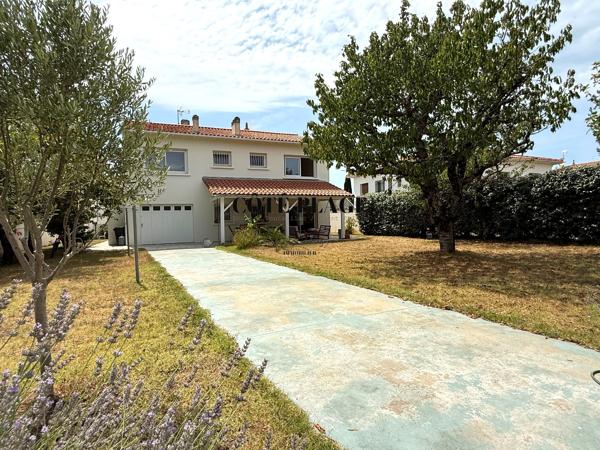 VAUX SUR MER PROCHE PONTAILLAC - MAISON 4 CHAMBRES GARAGE TERRAIN AU PRIX DE 699 000 € FAI