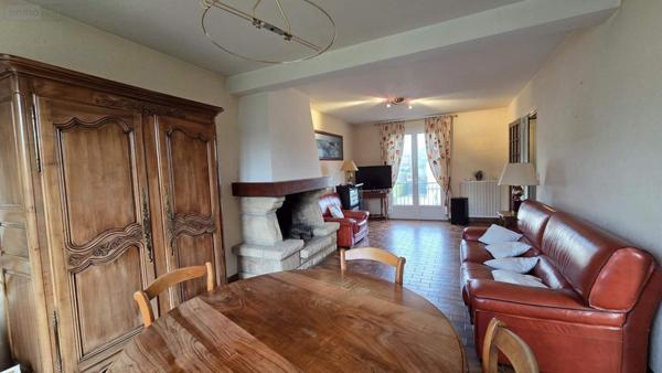 Maison à vendre à Noyal-sur-Vilaine en Ille-et-Vilaine (35530), ref : 019/5500 MCB centre ville