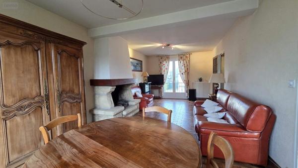 Maison à vendre à Noyal-sur-Vilaine en Ille-et-Vilaine (35530), ref : 019/5500 MCB centre ville