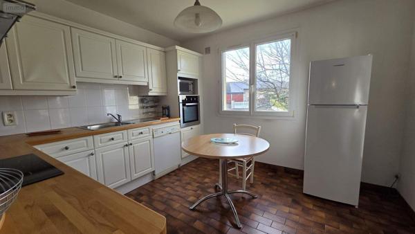 Maison à vendre à Noyal-sur-Vilaine en Ille-et-Vilaine (35530), ref : 019/5500 MCB centre ville