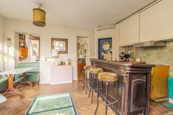 PARIS 18EME - EN EXCLUSIVITÉ - MONTMARTRE - RUE LEPIC / RUE CAUCHOIS 690 000 € **  - Référence  6643-EX-VC