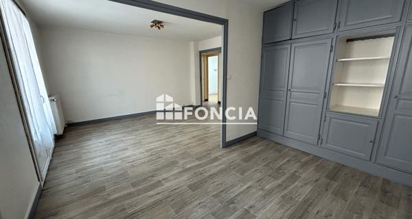 Location Appartement 4 pièces 67.04 m² - Roanne 42300