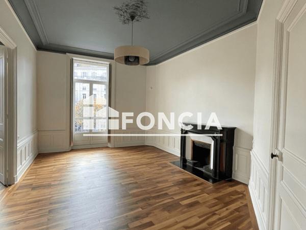 Location Appartement 5 pièces 151.57 m² - 4 RUE BERANGER Grenoble 38000
